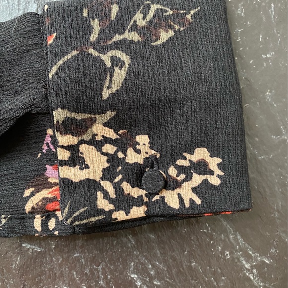 Lily Morgan floral blouse size Small - Picture 8 of 8